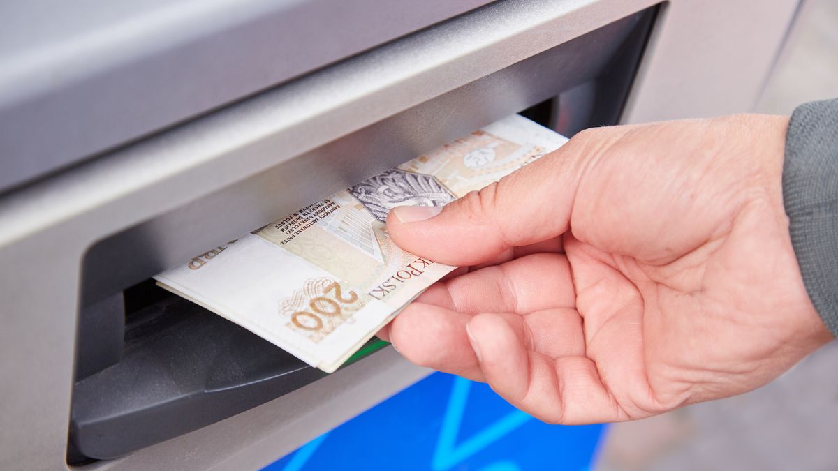 Polacy coraz chętniej oszczędzają z PPK