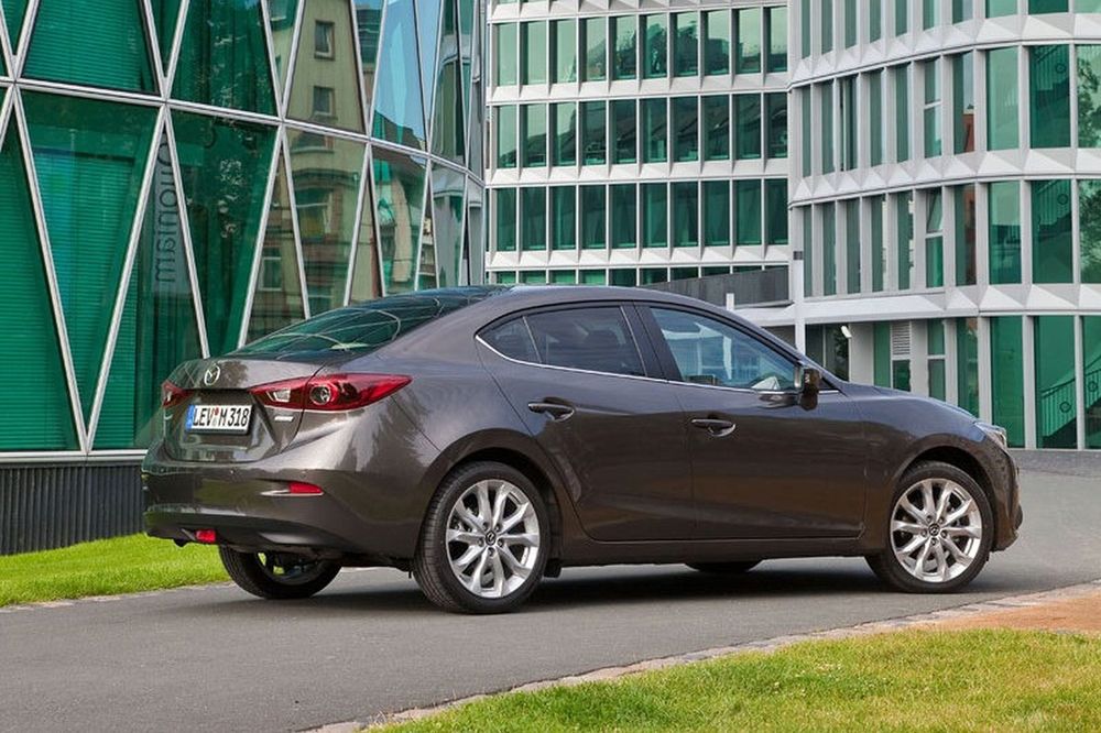 Nowa Mazda3 sedan w pełnej krasie [galeria] 21