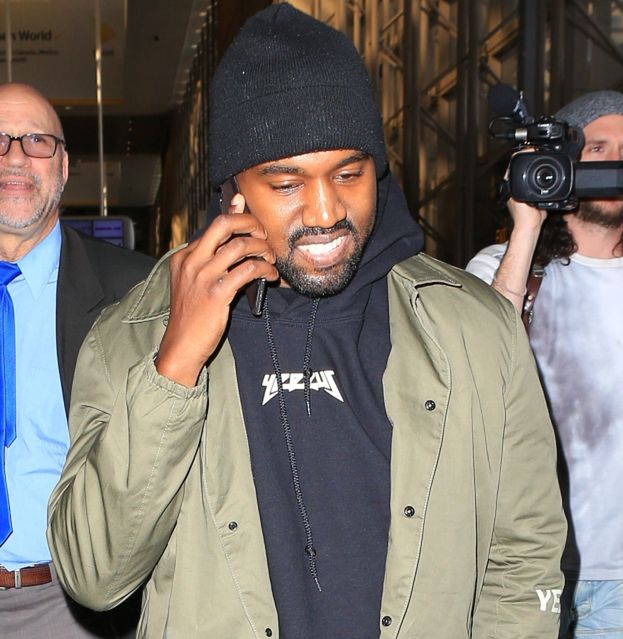 Kanye West twierdzi, że miliarderzy chcą dać mu pieniądze! "Jestem zalewany mailami i telefonami!"