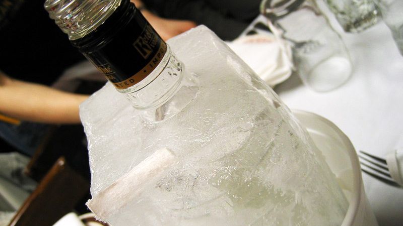 Alkohol dwukrotnie przedłuża życie. Niestety Ciebie to nie dotyczy 1