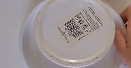 Podgrzej zapalniczką. Niechciana etykieta "zejdzie jak marzenie"