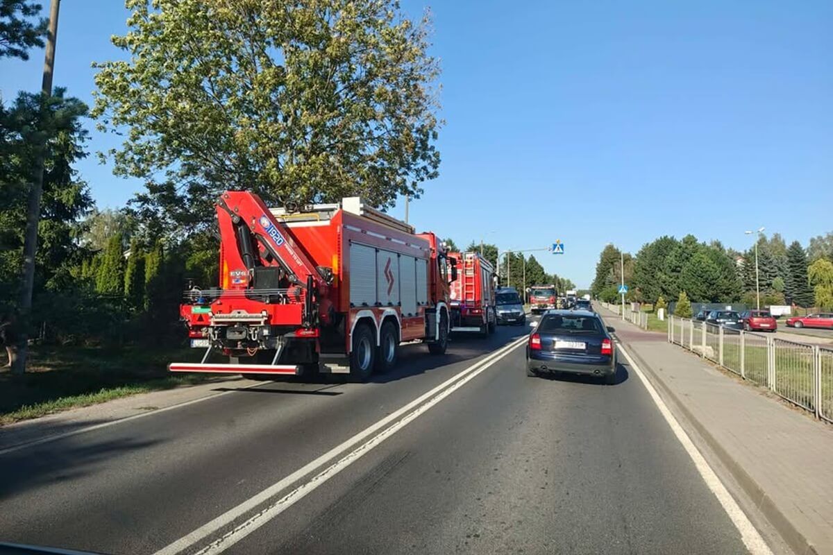 Zderzenie busa z osobówką w Łuszczowie