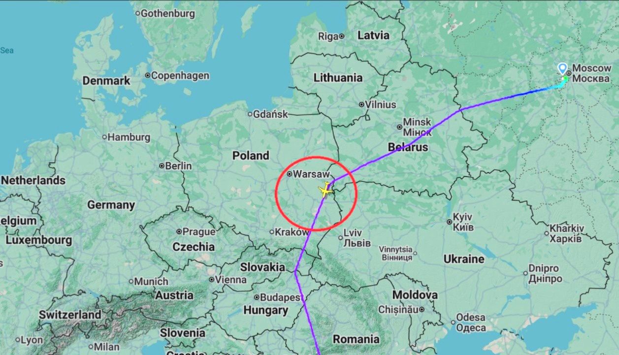 Samoloty cywilne latają do Rosji przez Polskę. Na zlecenie biur podróży