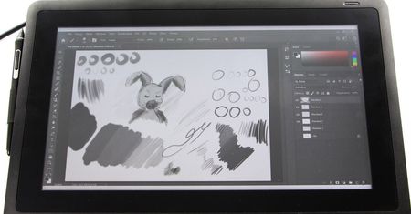 Nie daj plamy! Tablet graficzny Wacom Cintiq 16 - doskonały dla wszystkich