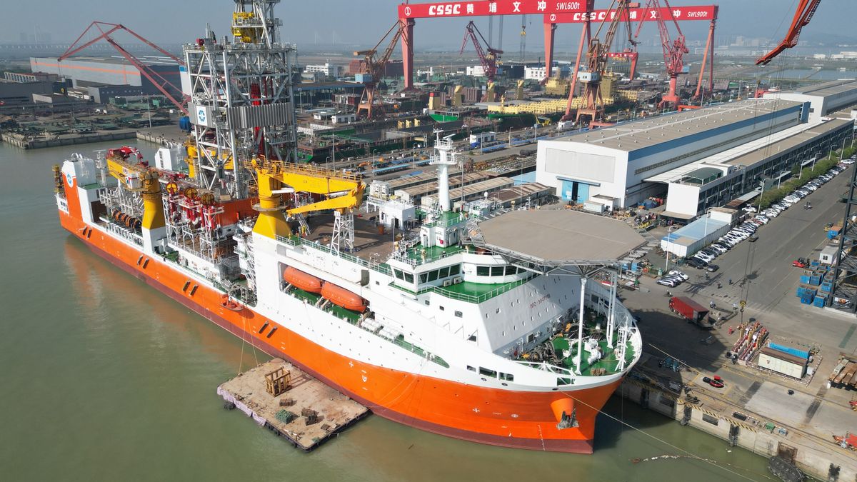 GUANGZHOU, CHINA – DECEMBER 15: Aerial view of China's first self-developed ultra-deepwater drilling vessel on December 15, 2023 in Guangzhou, Guangdong Province of China. China's first independently developed ultra-deepwater drilling vessel was officially named "Mengxiang", meaning "dream" in Chinese, on December 18. (Photo by Chen Chuhong/China News Service/VCG via Getty Images)