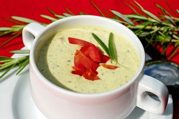 Smaczne i zdrowe menu na lato: chłodniki