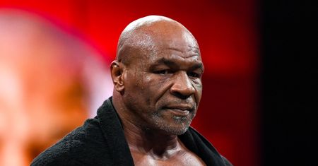 Mike Tyson zawalczy z legendą? "Fani tego chcą"