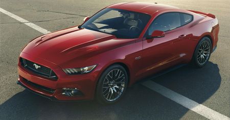 Nowy Ford Mustang GT - pierwszy egzemplarz charytatywnie