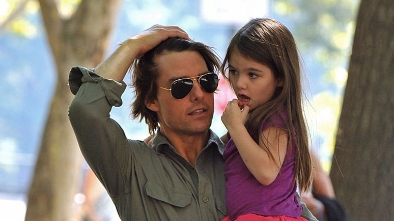 Suri Cruise, córka Katie Holmes i Toma Cruise'a świętuje 15. urodziny