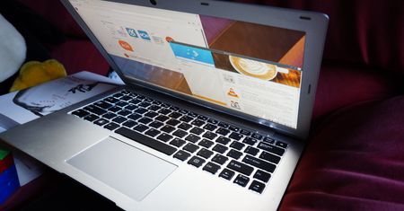 Lekki laptop dla miłośników Linuksa i KDE teraz nieco tańszy i znacznie wydajniejszy