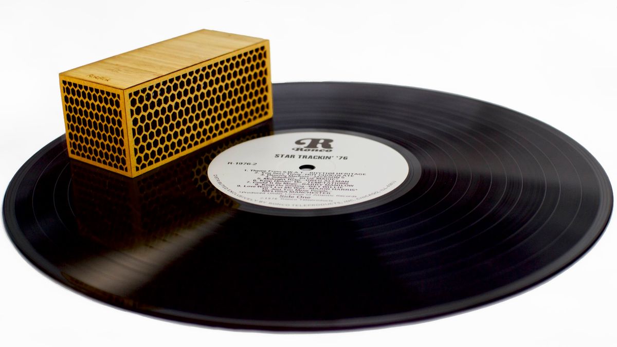 RokBlok: najmniejszy na świecie bezprzewodowy odtwarzacz płyt winylowych 1