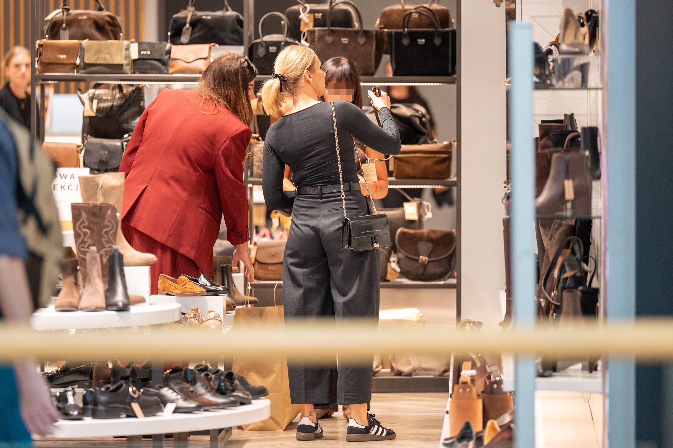 Marta Nawrocka wybrała się do galerii handlowej
