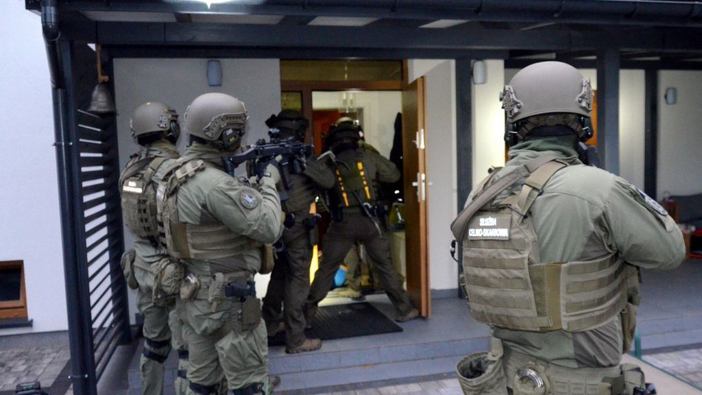 KAS rozbiła zorganizowaną grupę przestępczą, która fałszowała faktury VAT