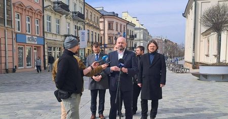 Chmielaki Krasnostawskie zagrożone? Ostra krytyka nowych przepisów: „To uderzenie w Lubelszczyznę”
