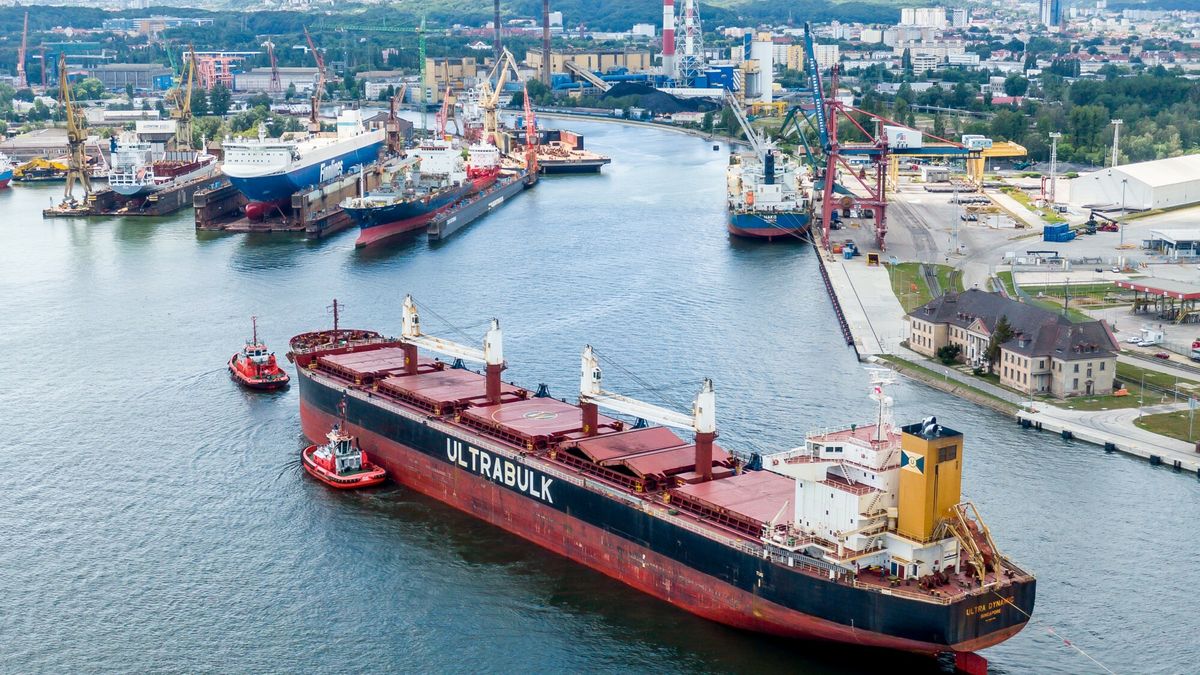 Do Polski płynie  700 tys. ton węgla