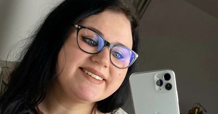 Robi paznokcie w Anglii. Mówi, ile trzeba zapłacić za manicure