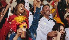 Ile ekranów potrzeba, żeby obejrzeć mecz piłkarski? Meta przedstawia dane, jak przeżywamy największe imprezy sportowe