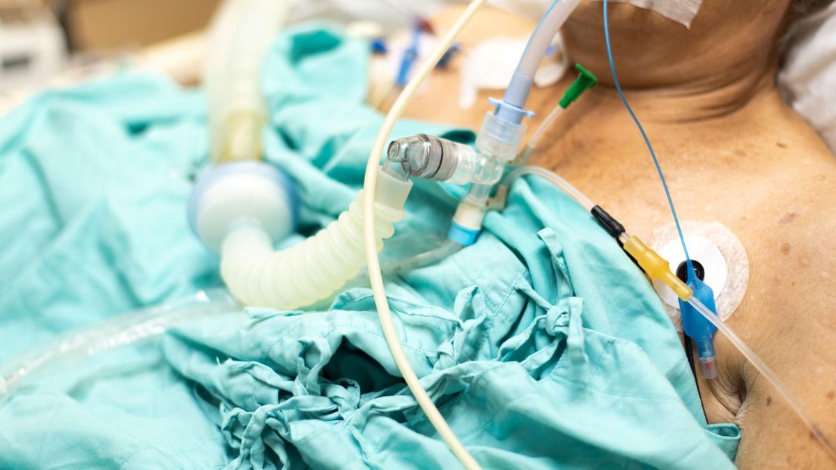 Osoba odpowiedzialna za dostarczanie tlenu do szpitala usłyszała zarzuty