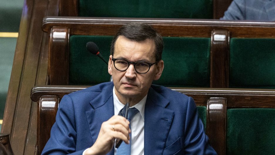 Odprawy dla tymczasowych ministrów? Polacy zabrali głos