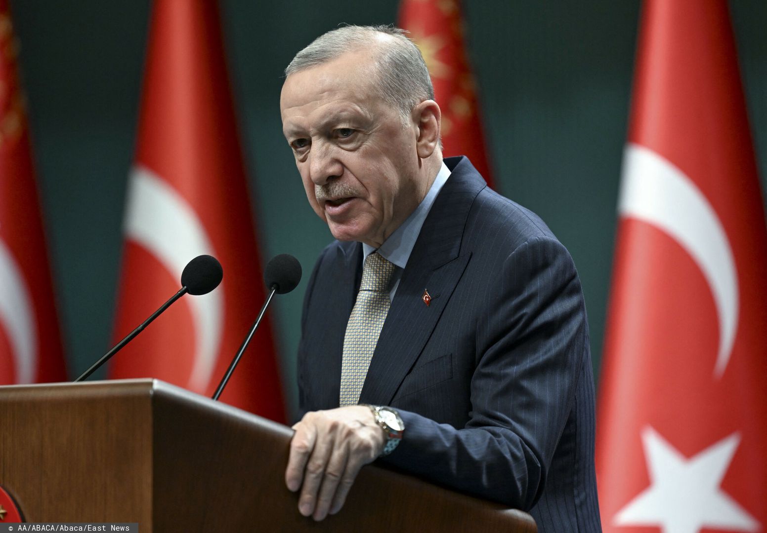Archiwum zagraniczne East News 2025-03
ANKARA, TURKIYE - MARCH 24: Turkish President Recep Tayyip Erdogan presents statements after the cabinet meeting at the Presidential Complex in Ankara, Turkiye on March 24, 2025. Utku Ucrak / Anadolu/ABACAPRESS.COM
AA/ABACA