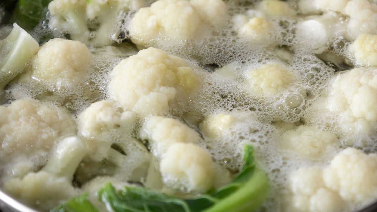 Jak zmniejszyć objawy wzdęcia po kalafiorze?