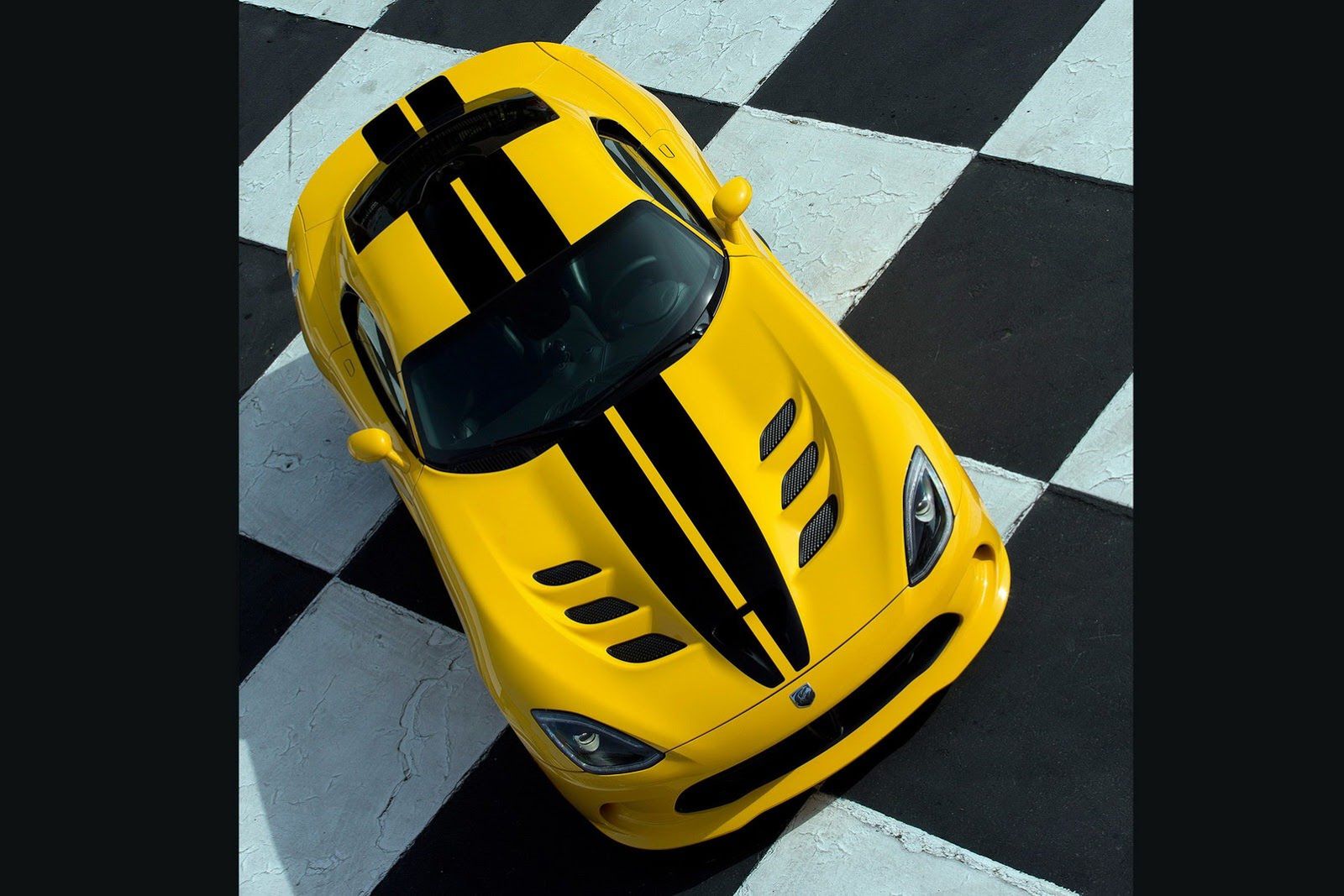 2013 SRT Viper - w żółci, czerwieni, czerni i niebieskim [aktualizacja] 56
