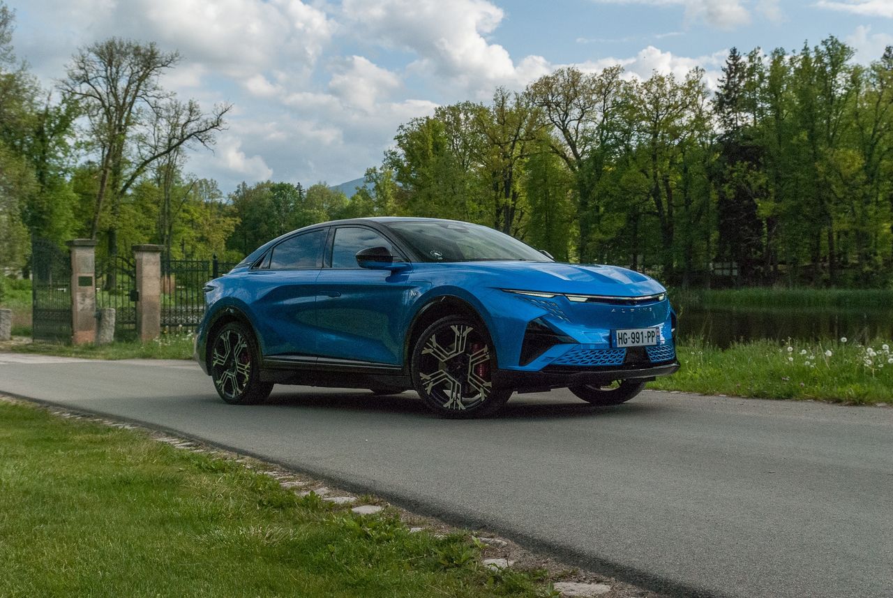 Pierwsza jazda: Alpine A390 - nisza w niszy