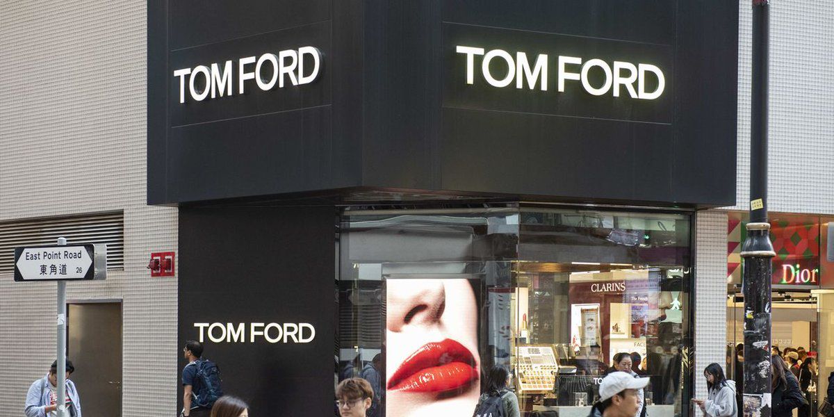 Tom Ford sprzedaje swoją słynną markę firmie Estee Lauder.