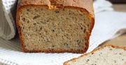 Jogurtowy chleb z czarnuszką
