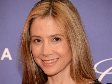 Mira Sorvino i tajne stowarzyszenie