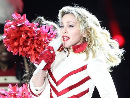 Madonna: Głosujcie na Obamę - "czarnego muzułmanina"...