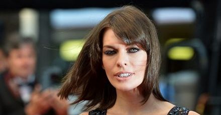 Milla Jovovich przekłada zdjęcia przez ciążę