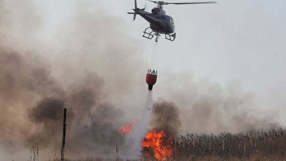 Pożar w Biebrzańskim Parku Nardodowym. Dym dotarł do Warszawy / foto ilustracyjne wyk. 2020-04-22