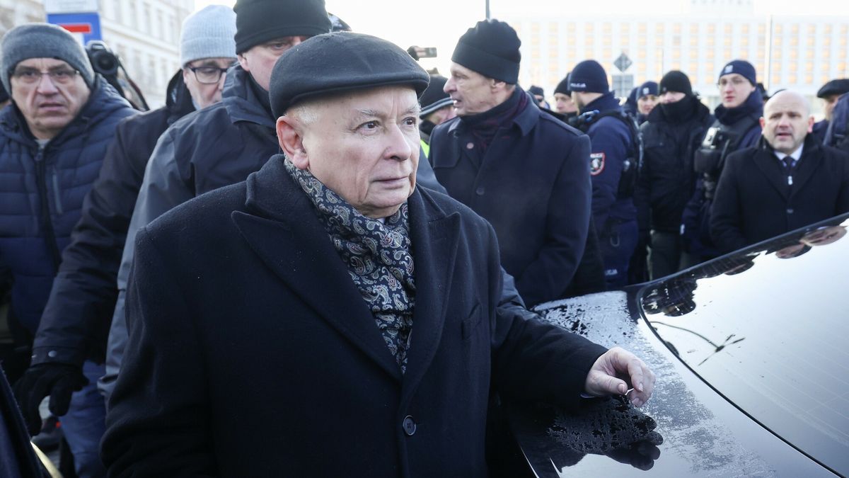 178. miesi?cznica katastrofy smole?skiej
10.02.2025 Warszawa 178. miesiecznica katastrofy smolenskiej fot. Andrzej Iwanczuk/REPORTER
N/z: Jaroslaw Kaczynski
Andrzej Iwanczuk/REPORTER