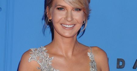 Edyta Pazura pokazała garderobę. Dominują róż i biel