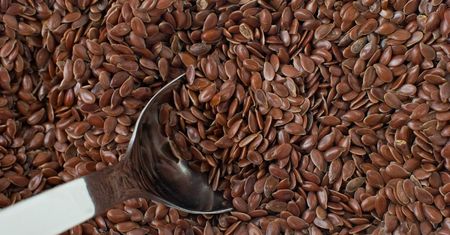 Oto co stanie się z twoim ciałem, gdy codziennie będziesz pić siemię lniane
