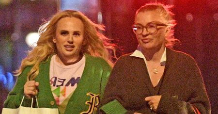 Rebel Wilson pod osłoną nocy przemierza Londyn w towarzystwie ukochanej. Kilka miesięcy temu odbył się ślub