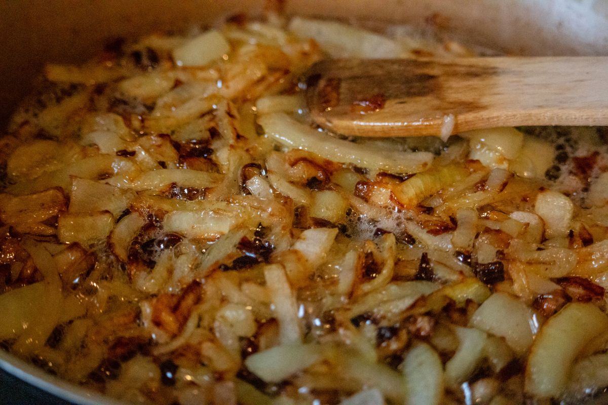 Lek z domowego ogródka, który wspiera serce, oczy, mózg. Uważaj, wątroba go nie znosi