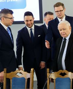Dwa ostatnie warunki. To dlatego PiS przesuwa kongres. "Powódź była pretekstem"
