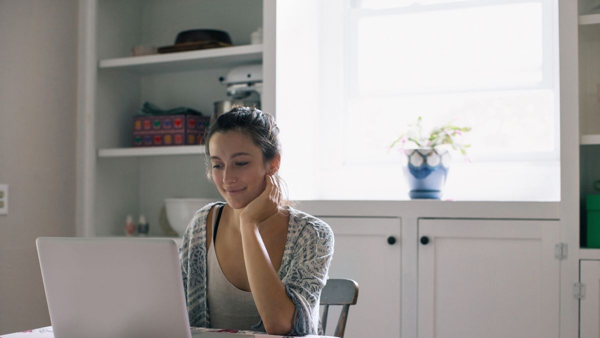 Analiza danych płatnościowych wskazuje, że w lockdownach zanotowano ponadprzeciętny wzrost liczby użytkowników serwisów streamingowych. 