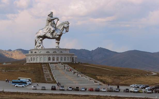 Największe pomniki świata. Korea Północna, Afryka i Mongolia zawstydzają Statuę Wolności 15