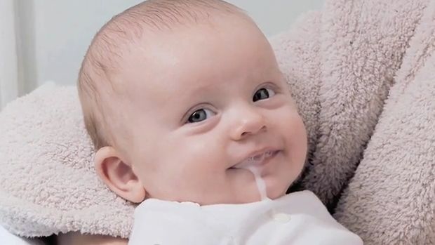 Irytujące dziecko w telefonie - Durex uczy antykoncepcji. Brutalnie [wideo] 1