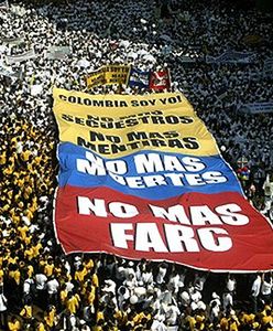 Masowe demonstracje Kolumbijczyków przeciwko FARC