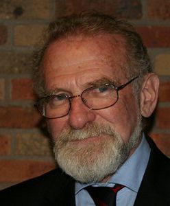 Geremek krytykuje polski rząd w niemieckiej prasie