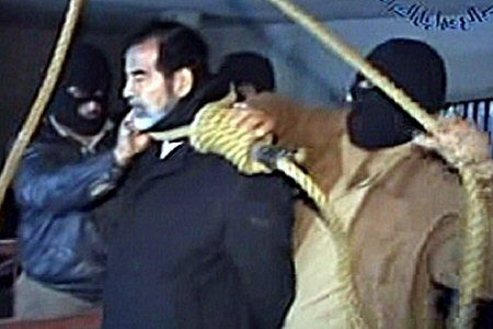"Zdjęcia z egzekucji Saddama to łamanie praw człowieka"