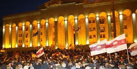 Zwolennicy opozycji chcą ustąpienia prezydenta Gruzji