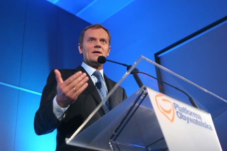 Tusk: rządzący zafundowali najdroższą władzę