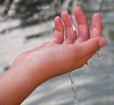 Mycie rąk lepiej zapobiega przeziębieniom niż witaminy