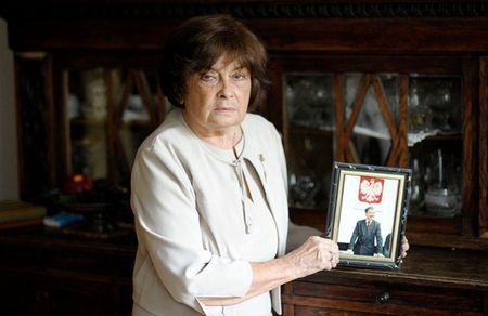 Jadwiga Kaczyńska analizuje, jak zginął jej syn