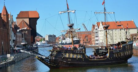 Zderzenie dwóch statków w Gdańsku. Są ranni